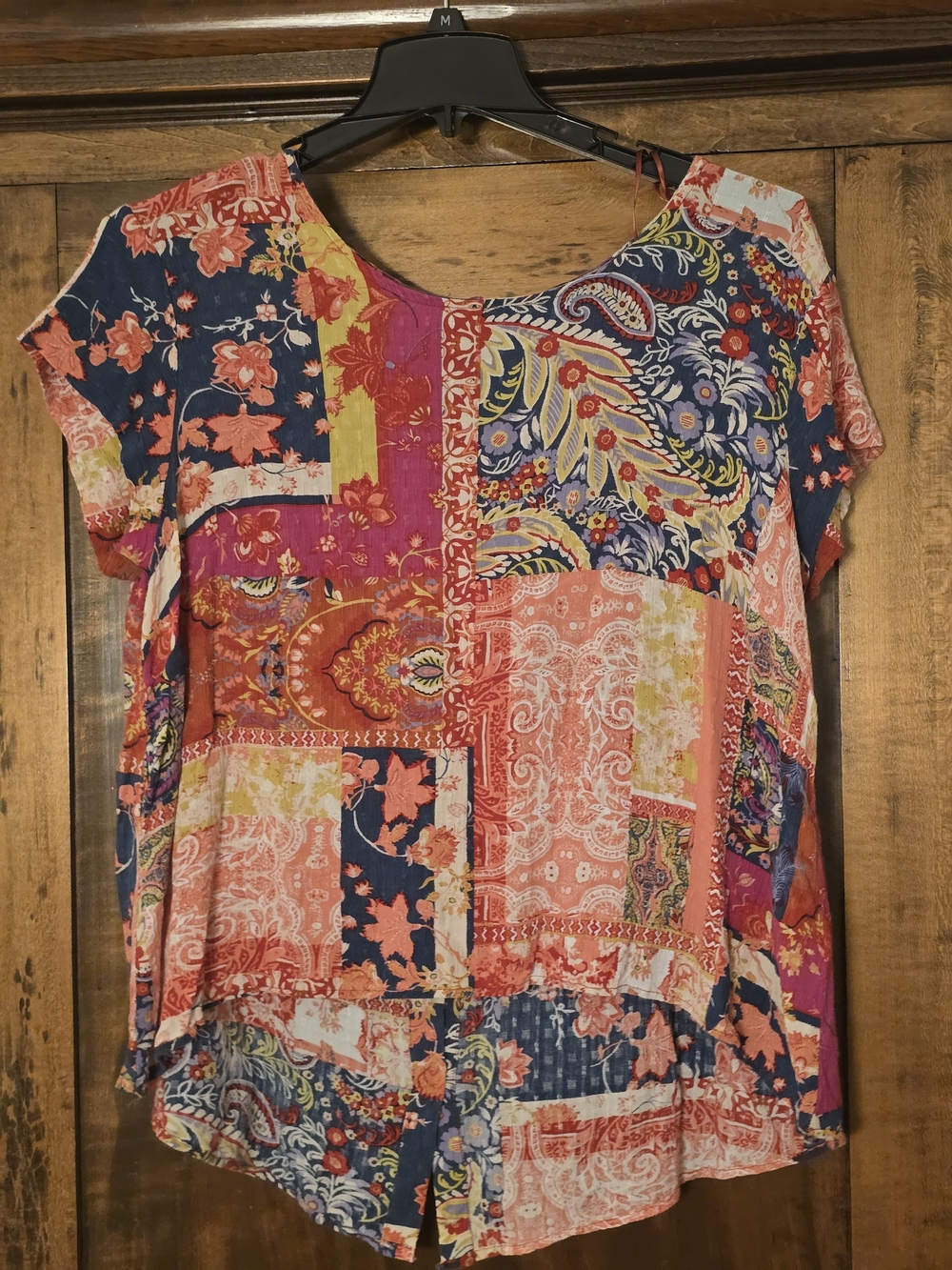 O Patchwork Floral Scoop-Neck Blouse in Coral & Navy Button Back 1X